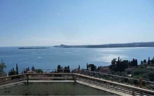 GARDONE RIVIERA, FASANO